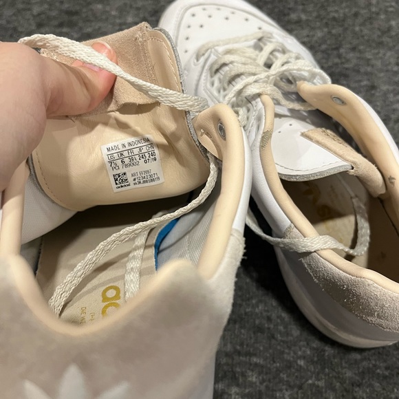 adidas! - Picture 4 of 4